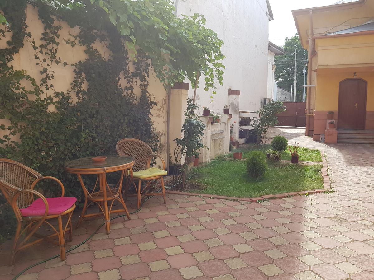 نزل كرايوفافي Casa Boiereasca المظهر الخارجي الصورة