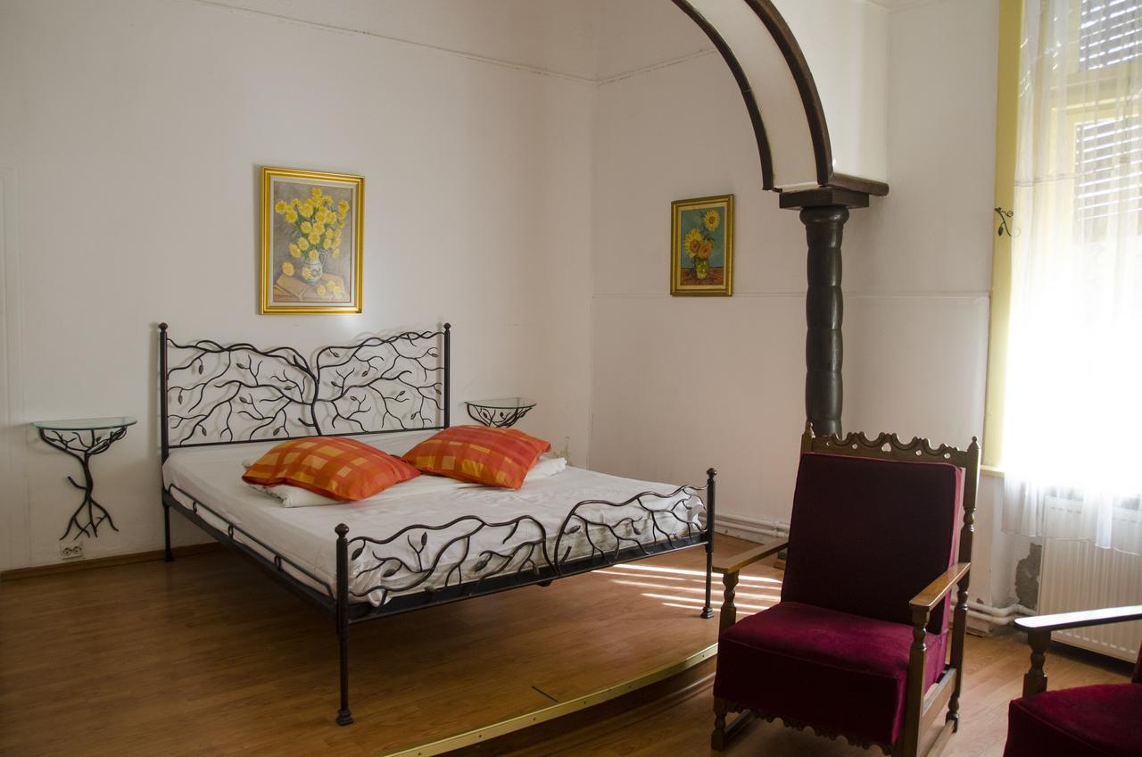 نزل كرايوفافي Casa Boiereasca المظهر الخارجي الصورة